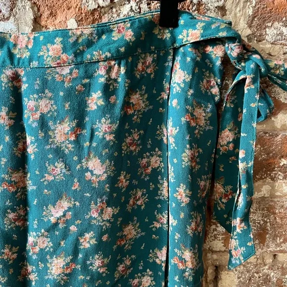 AMERICAN EAGLE Wrap tie mini skirt vintage teal floral - Picture 4 of 5
